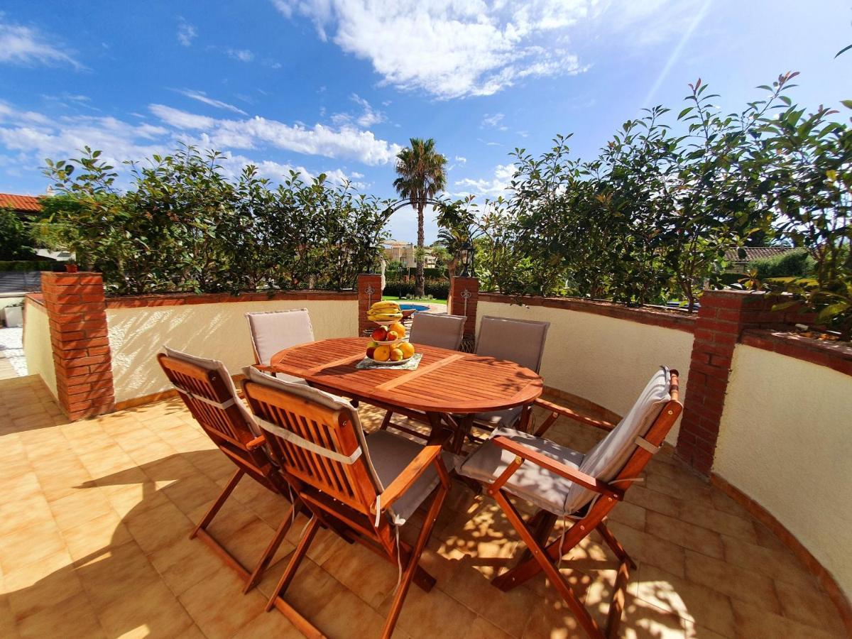 New Holiday House "Casa Mialina" With Private Pool, 300M To Beach كامبريلس المظهر الخارجي الصورة