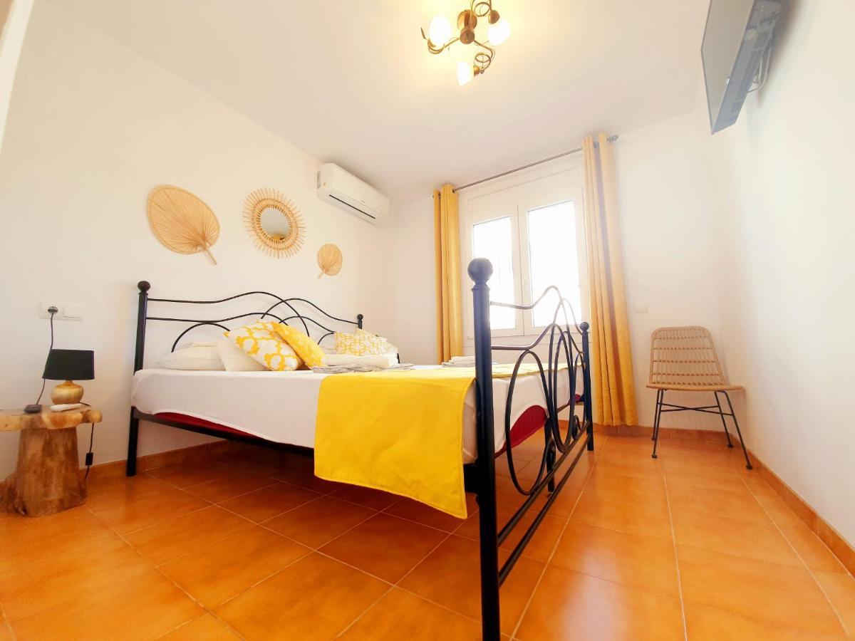 New Holiday House "Casa Mialina" With Private Pool, 300M To Beach كامبريلس المظهر الخارجي الصورة
