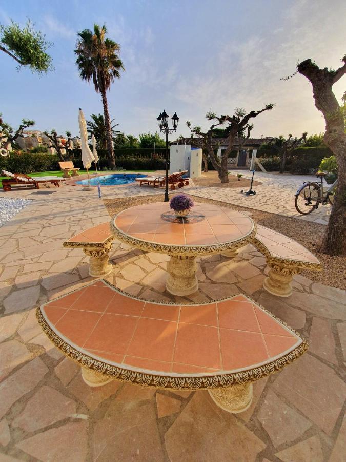 New Holiday House "Casa Mialina" With Private Pool, 300M To Beach كامبريلس المظهر الخارجي الصورة
