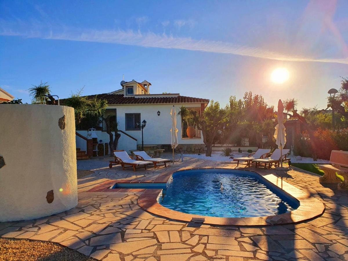 New Holiday House "Casa Mialina" With Private Pool, 300M To Beach كامبريلس المظهر الخارجي الصورة