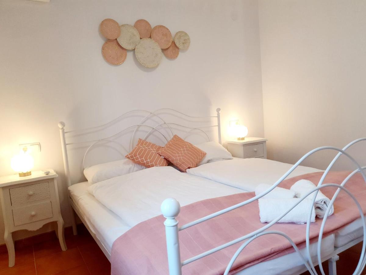 New Holiday House "Casa Mialina" With Private Pool, 300M To Beach كامبريلس المظهر الخارجي الصورة